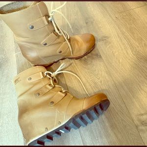 Sorel Joan of Arctic Wedge Mid